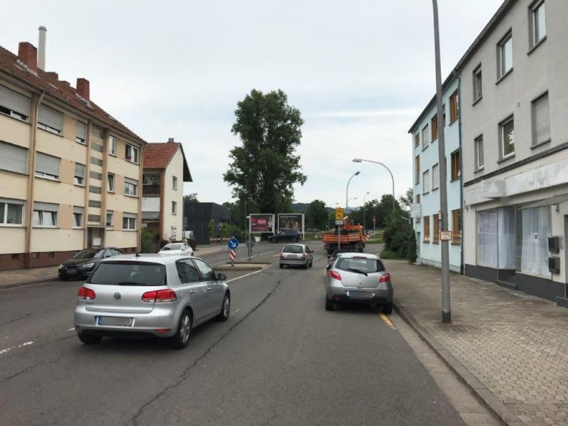 Julius-Kiefer-Str /Kossmannstr vor Autobahnanschluß A620 VS