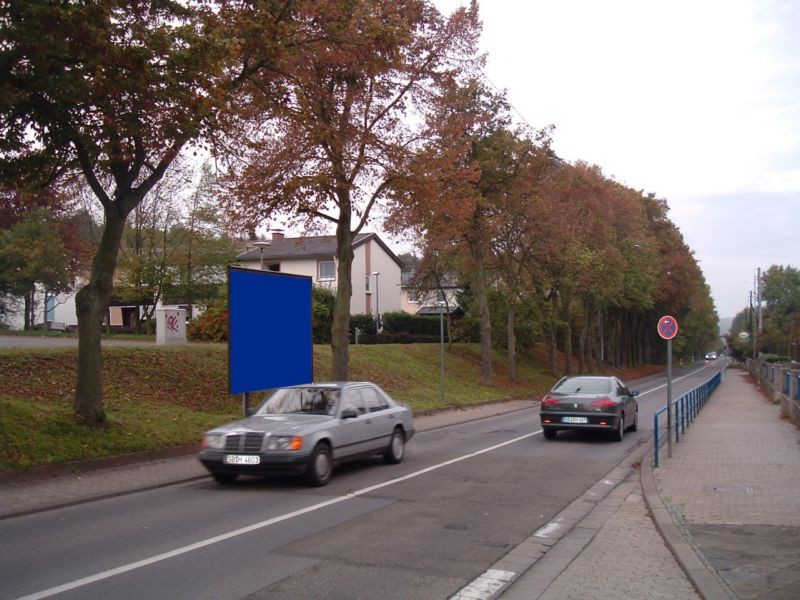 Krughütter Str /Pfäzer Str Ampel vor  /F