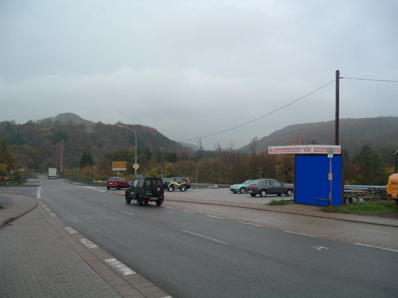 Dorfstr   3 /Bahnhofstr /(L 145) Ortsausgang Limbach  /E