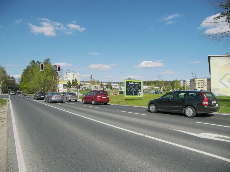 Bücheloher Str aw (B 87) /Am Eichicht /Ampel Globus Baumarkt nh