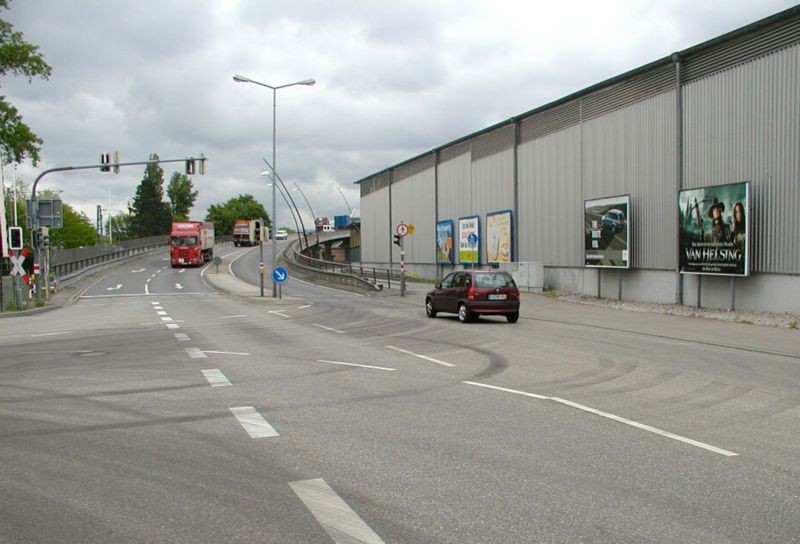 Rheinhafenstr   7 re/Hochbahnstr vor Ampelanlage