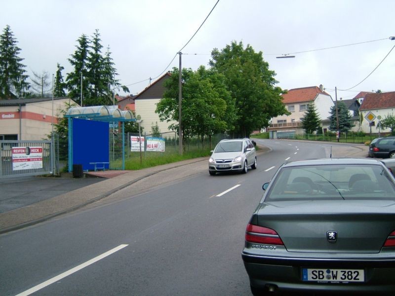 Hauptstr  31 (L 304) /Reifen Heck vor V