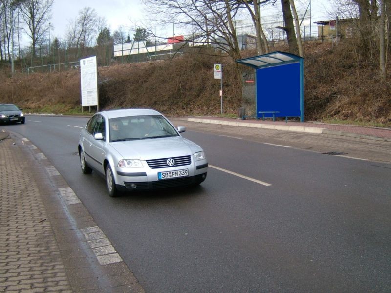 Bachtalstr Einf Sportplatz nh /Bruchstr nh (L 140) Ortsausg