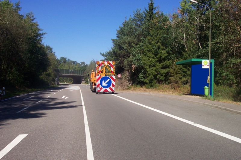 Limbacher Str /Torhausweg /(L 114) Ortsausgang /Auff BAB-8 nh  /W