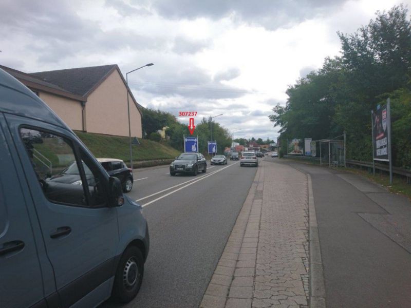 Ernstweilerstr   8 POS li vor Einfahrt Globus