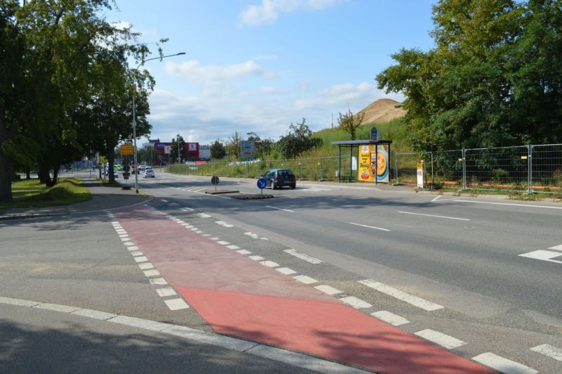 Römerstr/Saarlandstr nh/P Freibad gg/Hst Freibad Gesundbrunnen ew