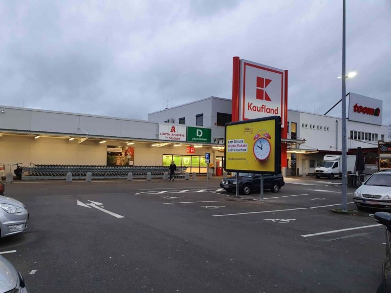 Torfstr. 10 Kaufland Eing.