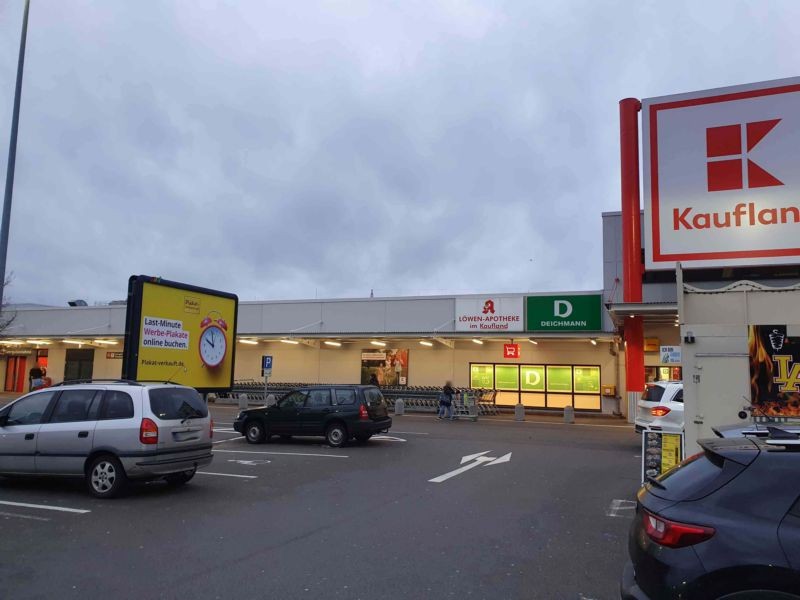 Torfstr. 10 Kaufland Eing.