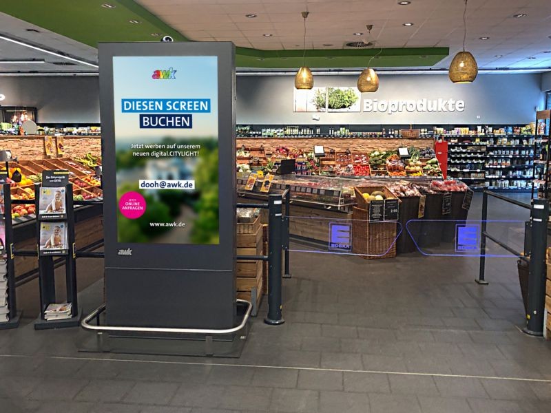 Regensburger Str. 79 Edeka Dirnberger Eing.