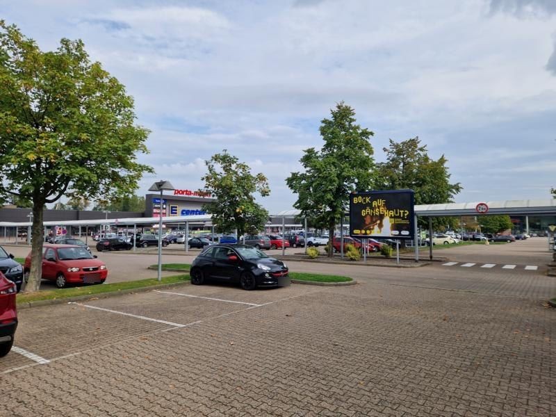 Flurweg 11 E-center Hawig