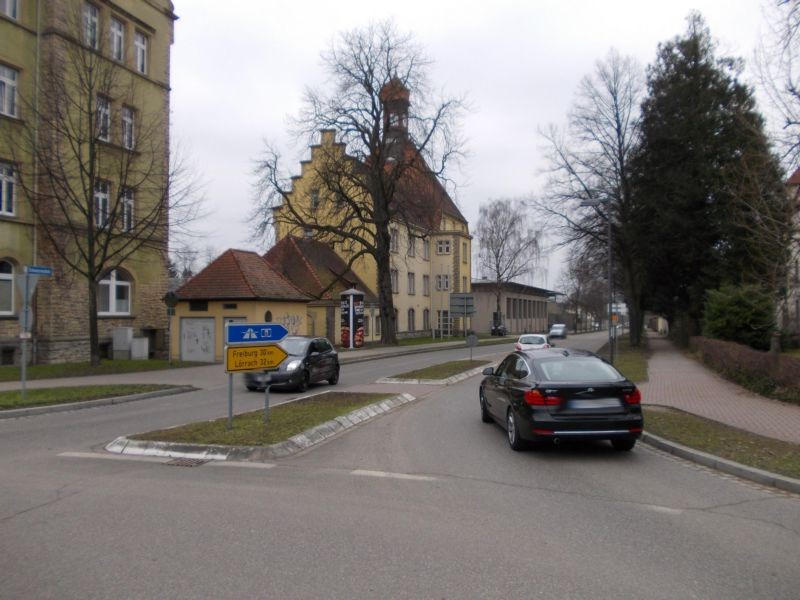 Schwarzwaldstraße/Nußbaumallee