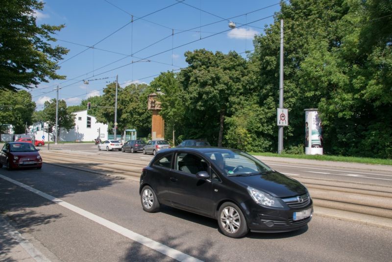 Alter Heuweg/Nh. Einmündung Heinestraße