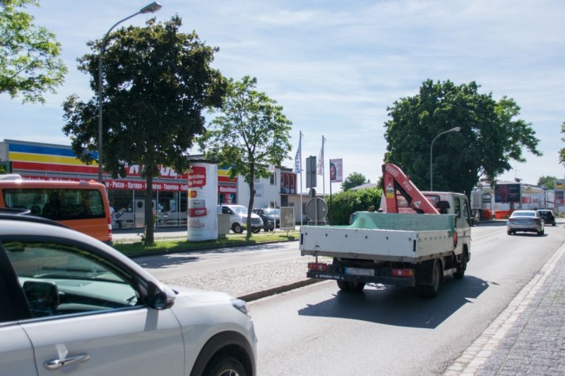 Holzweg 17/Nähe Auerstraße