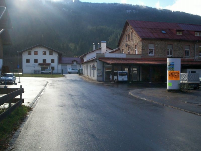 Weidachstraße 11/NH. Hauptstraße, OT Vorderhindelang