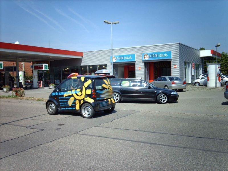 Basler Landstr. 120/Esso Tankstelle