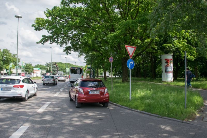 Bürgermeister-Ackermann-Str./Deutschenbaurstr.