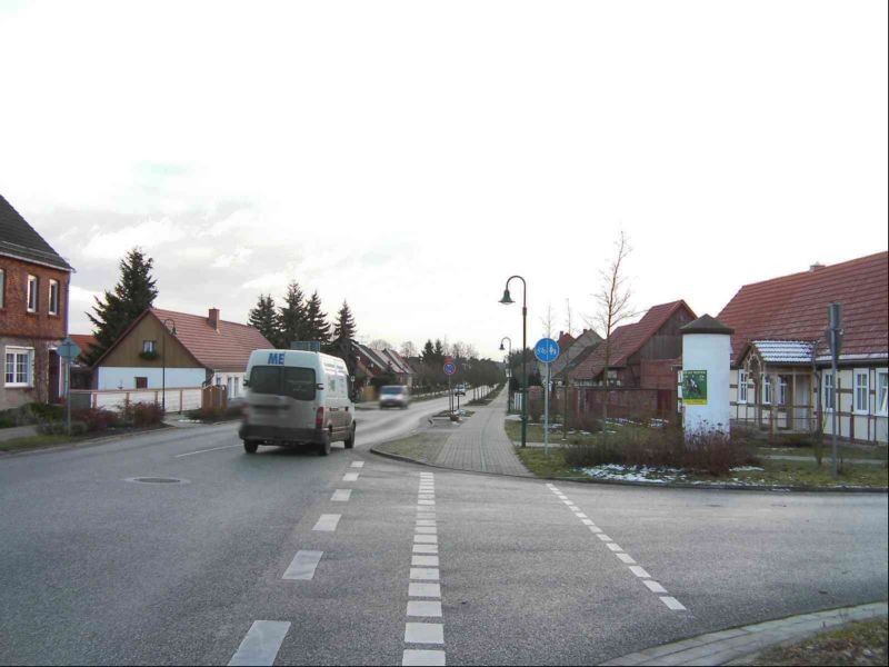 Bahnhofstraße vor 1 B107/OT Glöwen