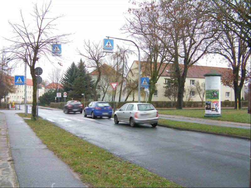 Rehfelder Weg/Straße der Jugend