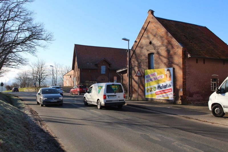 Sieben Berge Str.  / Ortseing.