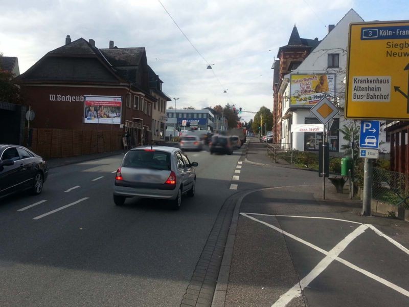 Kölner Str. 17 (B 8) quer