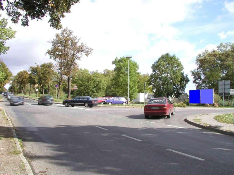 Magdeburger Chaussee (B 6 / B 180)  / Klopstockstr.