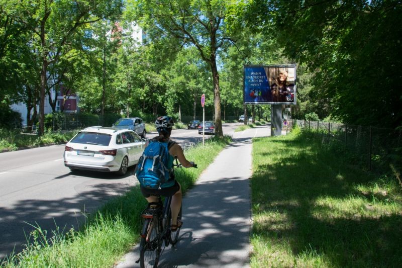 Berliner Allee  / Nh. Eichendorffstr. / Ri. Autob. Nord VS