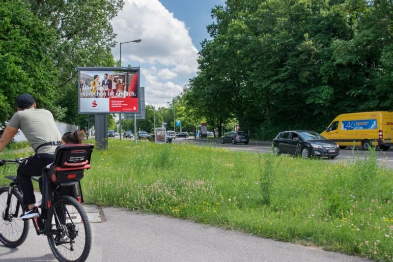 Neusässer Str.  / Ri. Kreisverkehr Kobelweg RS