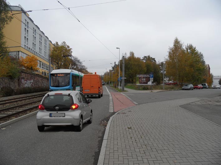 Stollberger Str. 4  / Zufahrt B&B Hotel und Kino