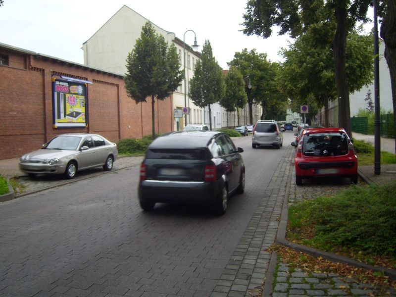 Schlachthofstr.  neb. Hs.-Nr. 11