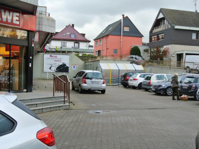 Schwerter Str. 299  / (PP) re. neb. Eing.