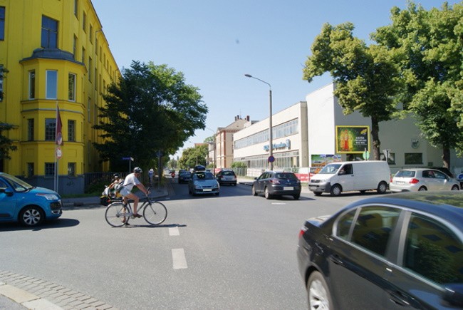 Straße des 17. Juni 14 quer