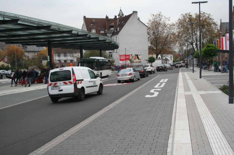 Bahnhofstr. 7  / Bahnhofsvorplatz u. Busbahnhof