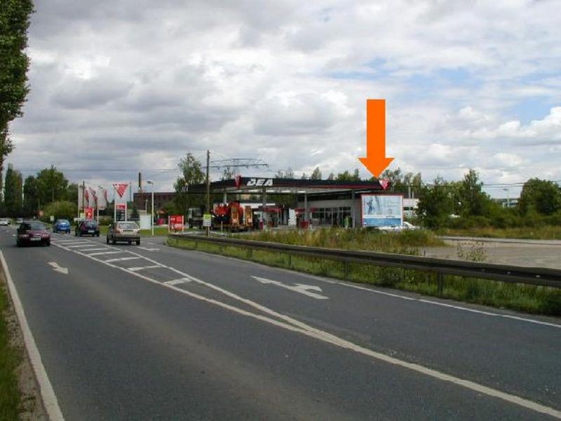 Hochuferstr. (B 175)  Nh. OMV-Tankstelle VS quer