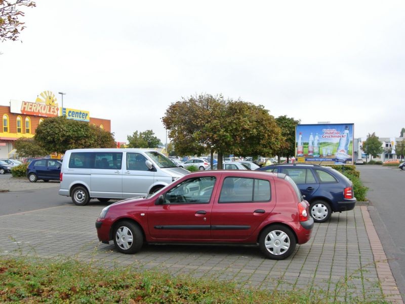 Harjesstr. 4  / geg. Getränkem. li.