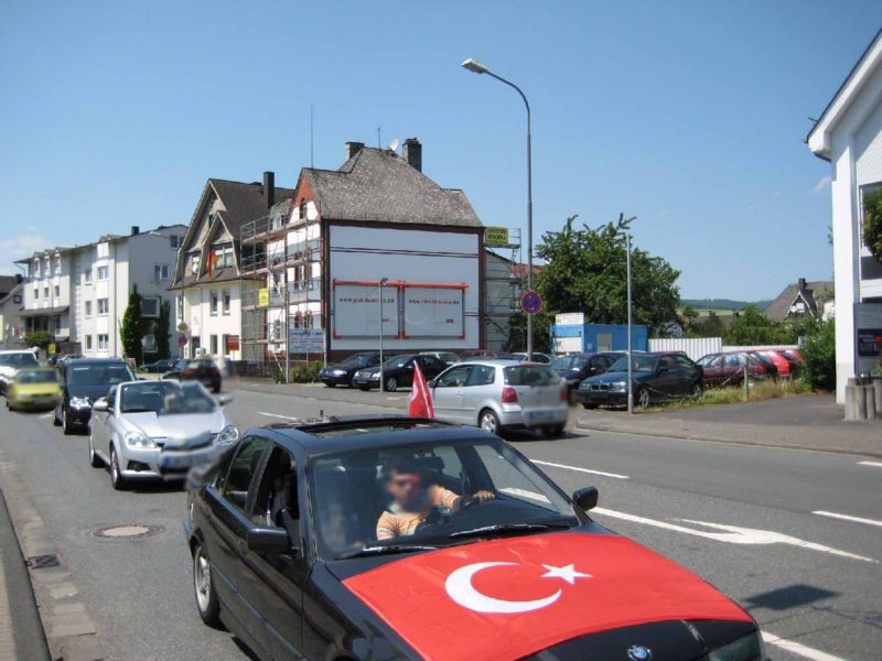 Bahnhofstr. 14 (B277) - quer