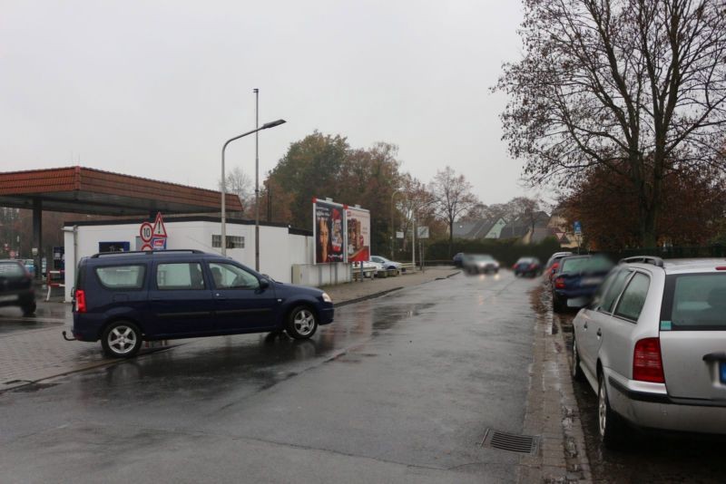 Quellenstr.  / Zum Torksfeld / neb. Einf. Rewe