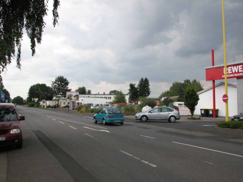 Gießener Str. 35 (B 457) VS