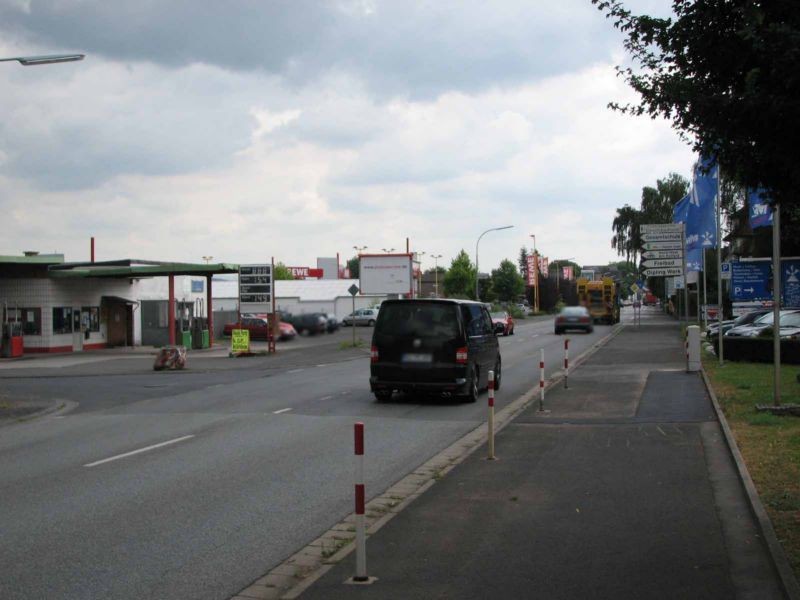 Gießener Str. 35 (B 457) RS