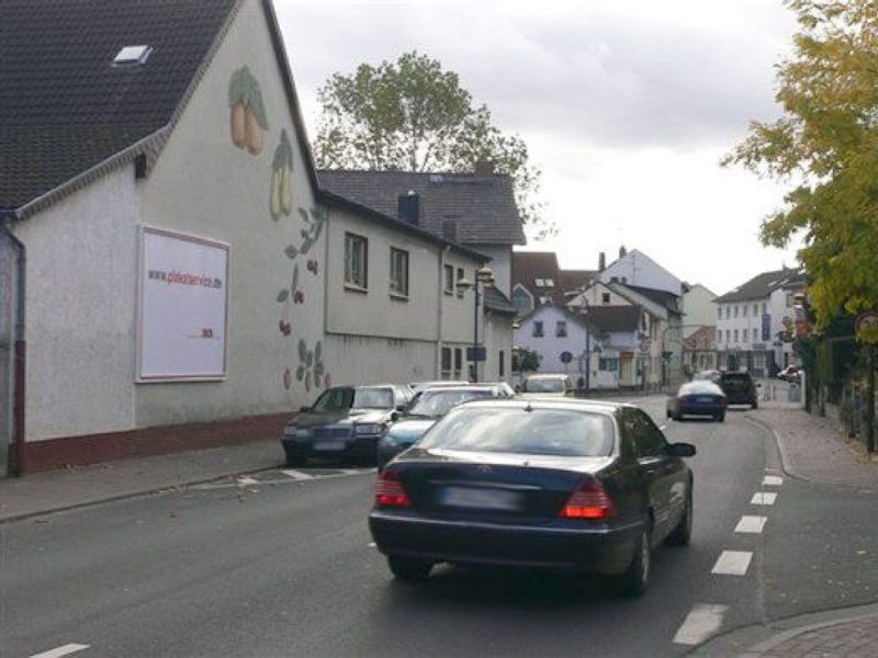 Bahnhofstr. 2  (K 822)