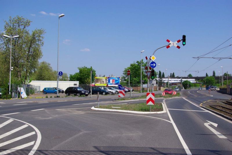 Am Schützenweg  / Ri. Hattenbergstr. li.