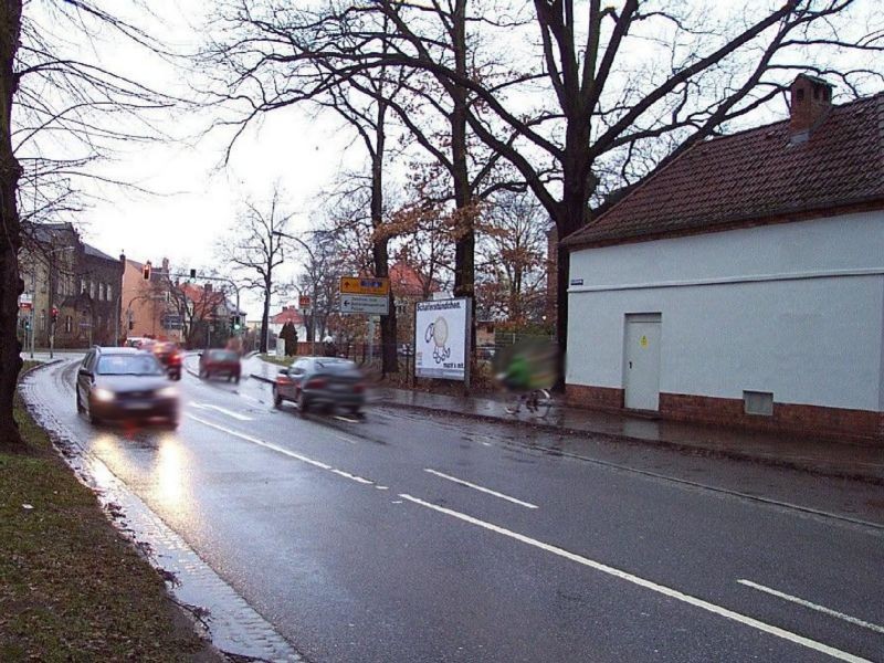 Puschkinstr.  / Franz-Künstler-Str.