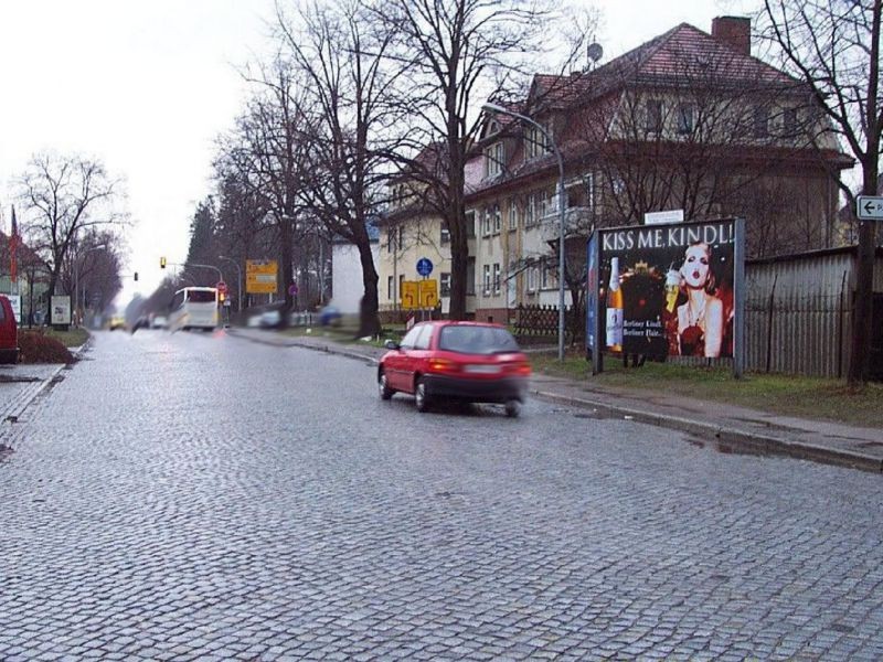 Wittstocker Allee  / Gerhart-Hauptmann-Str. re.