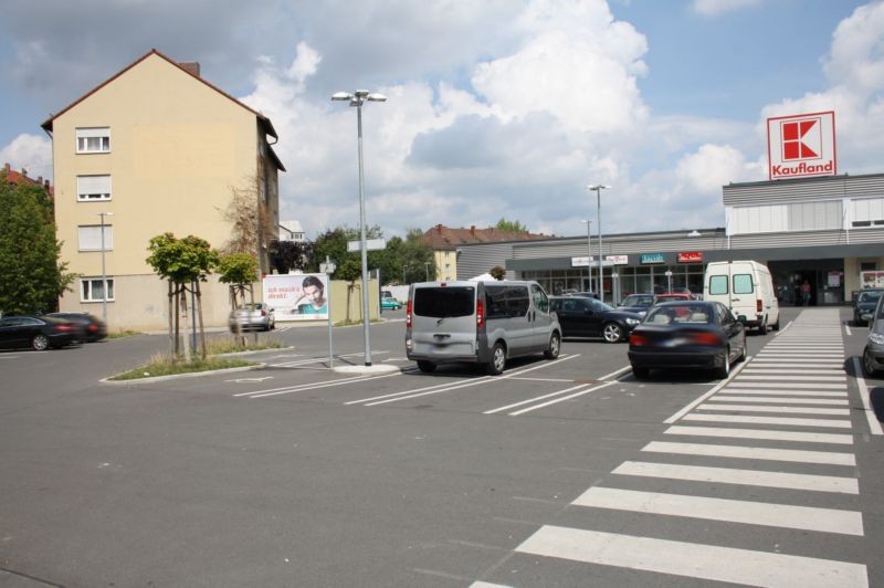 Schwabacher Str. 95  / (PP) Kaufland / neb. Eing.