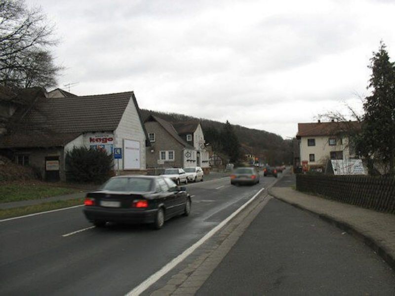 Niddertalstr. 2 (B275) - parallel