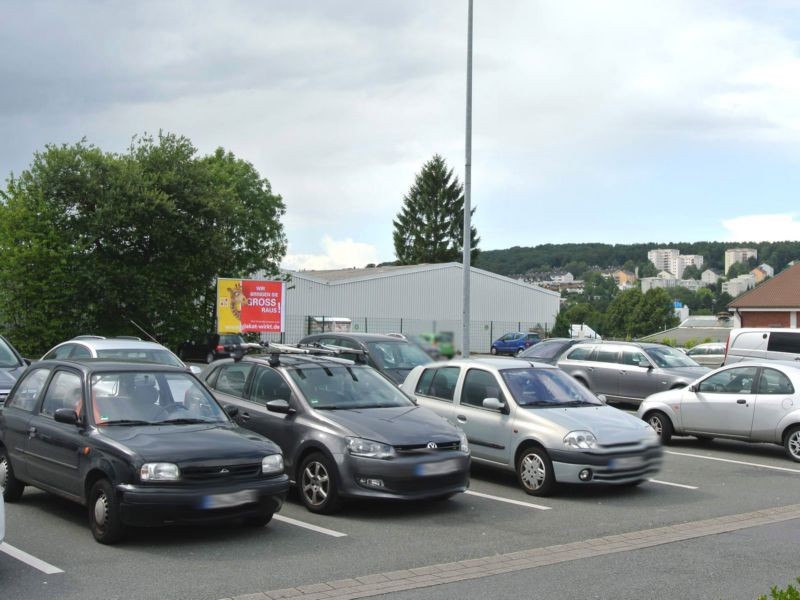 Prinzenstr. 19 neb. Getränkemarkt rechts