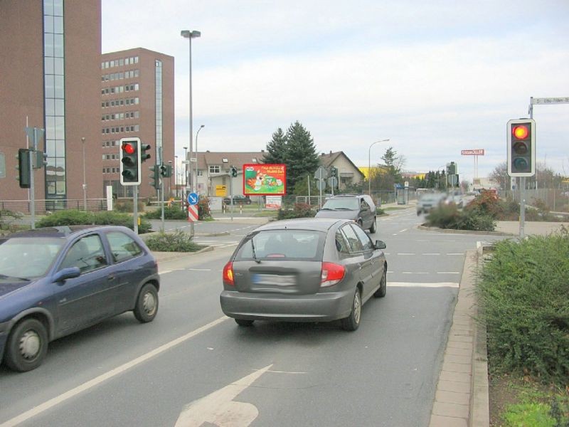 Riedbahnstr. 9  / Dr.-Otto-Röhm-Str.