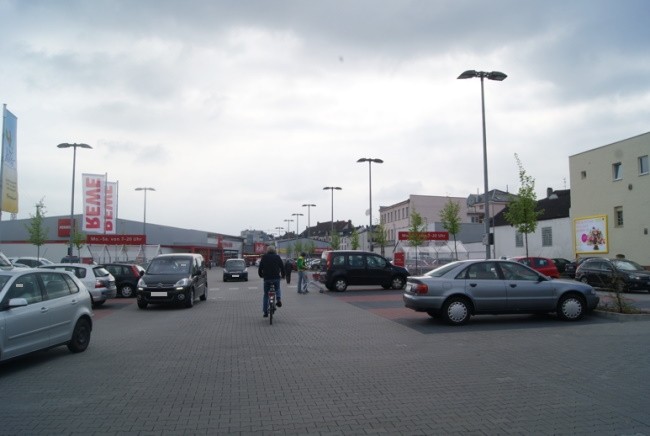 Müllerstr. 2  / geg. Eing. Rewe li.