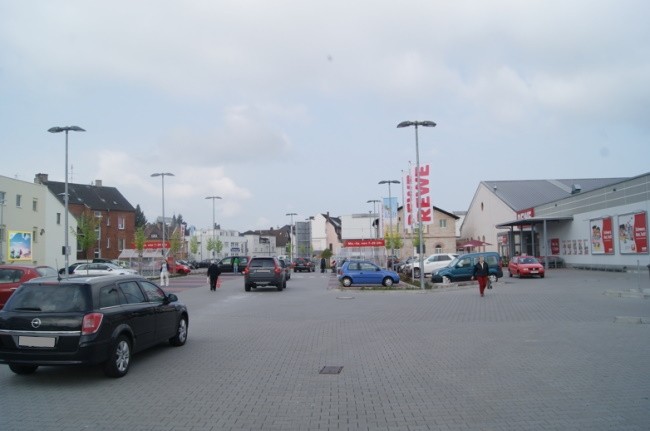 Müllerstr. 2  / geg. Eing. Rewe re.