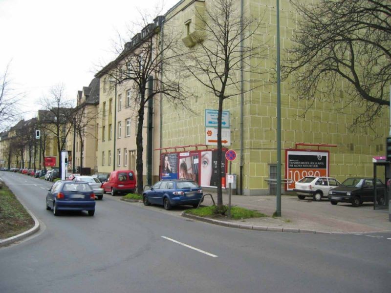 Am Bermeshau  / Erkrather Str.