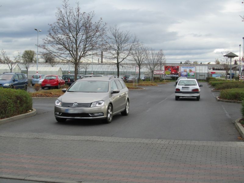 Kötzschenbrodaer Str.  Zuf. >KAUFLAND< Si. (PP)